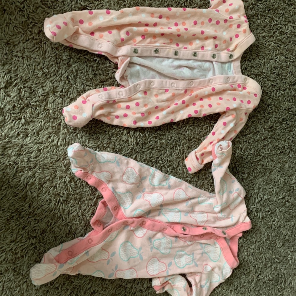 2 NB Onesies